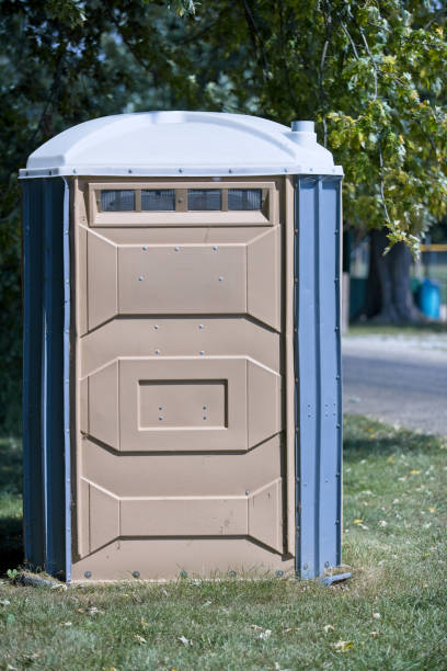 Best Porta potty rental near me  in Mount Clemens, MI